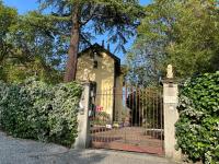 Villa Santa Chiara Lesa - appartamento vista lago con piscina - B&B Lesa