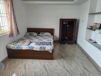 MMVK Homestay AC, Spacious & Comfortable Entire Home Just For You - B&B Pollachi