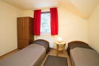 Apartment (4 Adults)
