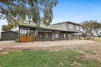 Sunshine Villa - 484 Kessell Rd, Middleton - B&B