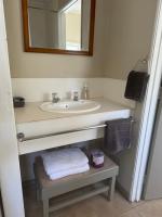 Fountain Court Motel - B&B