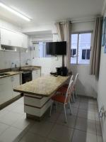 Apto a 400m do mar, meia praia - SC - B&B