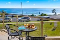 6 58 Pacific Drive - Beachfront modern apartment - B&B Port Macquarie