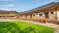Gyeongju gampo byeolbit hanok Pension - B&B