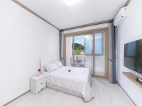 Samcheo Happy House Pension - B&B Santyoku