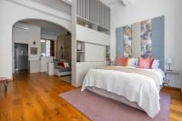 One-Bedroom Deluxe Apartment