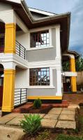 Cozy 4 Bedroom Holiday Home - B&B