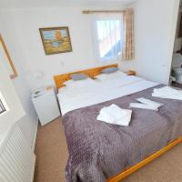 Camera Matrimoniale con Letto Supplementare