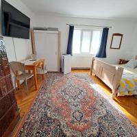Camera Familiare con Bagno Privato Esterno