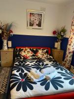 Standard Double Room with Shared Bathroom