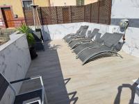 Zimmer mit Queensize-Bett und Meerblick
