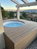 בגג העמק On the roof of the valley - B&B HaZor‘im