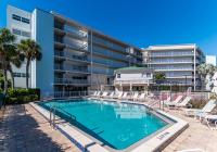 Top Floor Condo, Steps Away From J.W. Marriott and Beach Access - B&B Marco Island