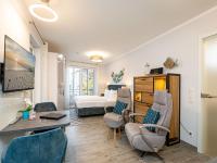 Apartment mit Balkon
