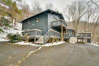 6 Mi to Skiing! Hot Tub Hideaway in Seven Devils - Ferienwohnung Seven Devils