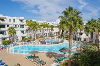 TOP FLOOR OCEAN VIEWS Lanzamar - Renovated Gem with a Sunny, Private Terrace & Elevator & Pool - Puerto del Carmen - Ferienwohnung