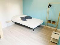 Maisonnette T1 au calme à 1min à pied de la gare SNCF - Ferienwohnung Miramas