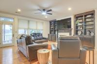 Beautiful Lake Sinclair Retreat with Dock and Deck! - B&B Milledgeville