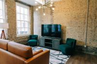 2 Bedroom Ste 2 Queen Beds at The St Clair - B&B Frankfort