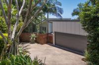 Hilltop Noosa Ocean Views, Noosa Heads - B&B Noosa Heads