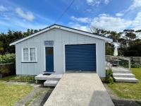 Relaxing Raglan & the Boat House - B&B