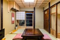 Nadeshiko Shirakawa Machiya House - B&B Kyoto