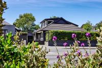 Park View - Spacious Inner City - 4 bedrooms - B&B