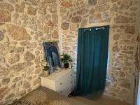 Lovely Old Town Flat - Les Remparts - B&B Antibes