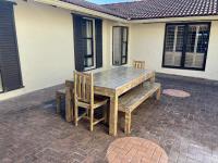 Ocean Mooring Beach Apartment " no sea view, 50m from beach" - B&B