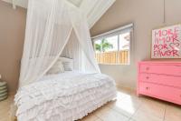 Moderne Studio Palm dichtbij de zee met zwembad - Chambres d’hôtes