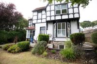 ANCHORAGE APARTMENT 3 - Close to the centre and the beach, located in Llandudno, North Wales - B&B