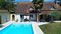 Maison des soles piscine Cahors St Cirq Lapopie - B&B