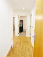 Luxury 2-Bed Apartment with Stunning Views Near The Shard & Tower Bridge - B&B