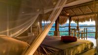 Deluxe One-Bedroom Apartment with Ocean View