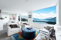 Panoramic Lake Wakatipu Escape - B&B