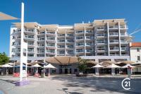 The Entrance Waterfront Studio, Balcony, Pool, Water Views, Unit 208 - Ferienwohnung The Entrance