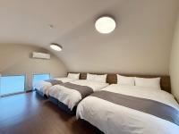 Clio matoba - 10-min Walk to Station Spacious Stay for 8 Guests - B&B