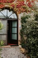 Studio - Split Level (2 Adults)