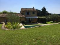 typical provencal bastide, built of local stones, in the luberon in cheval-blanc with secured pool and wifi -sleeps 6 people. - Chambres d'hôtes Cheval-Blanc