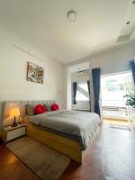 Studio with Balcony