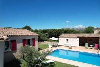 pretty detached villa with private swimming pool, in Aureille, in the alpilles - 8 people - Chambres d'hôtes Aureille