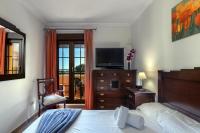 Apartment with Garden View