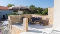 Apartments Casa Tea close to the Queen Beach- by TA Leut Agency - Chambres d'hôtes Privlaka