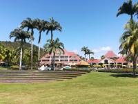 Le TRINIDAD COCO village vacances - superbe vue mer -grand studio - B&B
