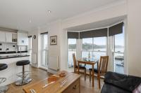 The Lookout at Goscar - Perfectly positioned Tenby apartment with sea views - Chambres d'hôtes Tenby