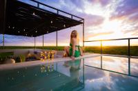 Jungle Sunset Penthouse in Tulum with Private Pool, 5 Min from Beach - B&B