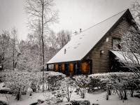Weaver, woodland lodge with hot tub for 12 - Chambres d’hôtes Oakamoor