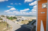 Sojourn Sea Views with Balcony & Fireplace Sleeps 7 - B&B Virginia Beach