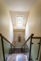 Wootton, woodland lodge with hot tub for 8 - Chambres d’hôtes Oakamoor