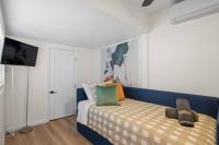 Orange Blossom -2BR Free EV Charger & Parking - B&B